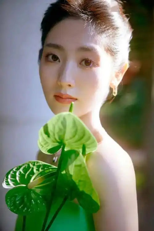 刘宇宁赵露思同居景甜张彬彬为爱二搭热巴dior亲闺女鞠婧祎恶女人设