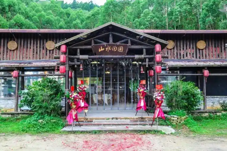 这间山水田园农庄火了▎网红级园林环境出品正吸引无数食客绝对经得起