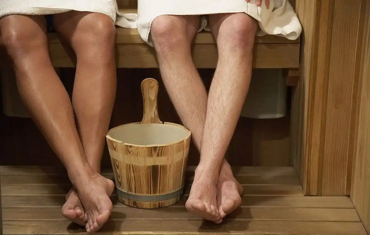 男性的那些事久蒸桑拿浴会导致不孕不育