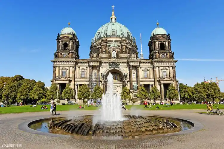 原创德国柏林博物馆岛:1个岛屿汇聚5座博物馆,成为全城最热闹的景点