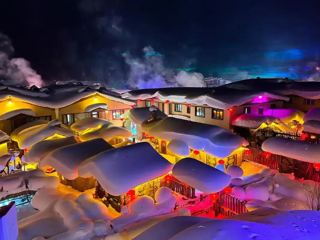 雪乡夜景.这里不是芬兰,也不是挪威,这里是中国雪乡,如果狗熊 - 抖音