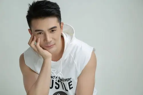 白发热播刘瀚阳剧中疯狂吐槽金句频出