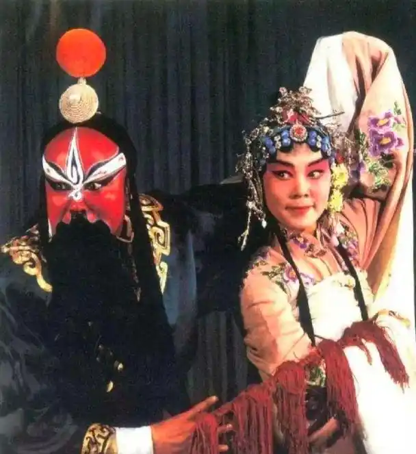 原创"阿庆嫂"洪雪飞:1994年去新疆演出2000元,却意外命丧戈壁