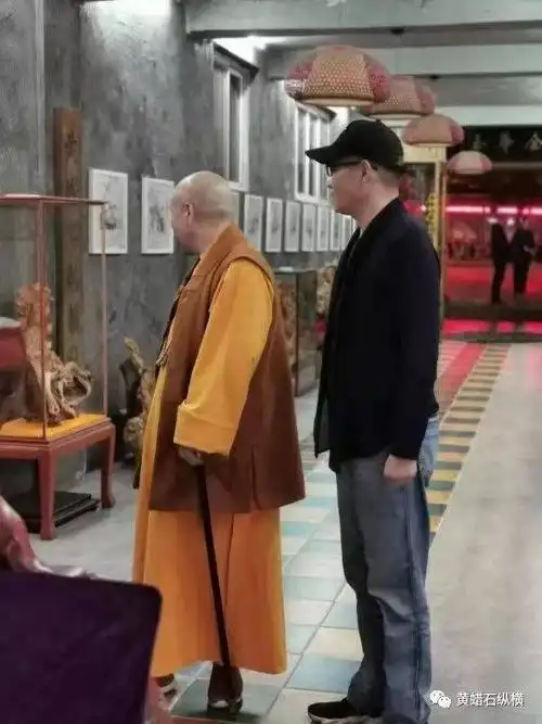 石界动态戒忍大法师参观金华黄蜡石博物馆