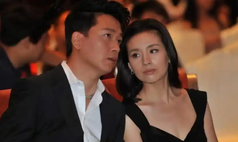 董洁首谈离婚后十年狼狈,好友曝其曾想退圈念书,从未埋怨潘粤明