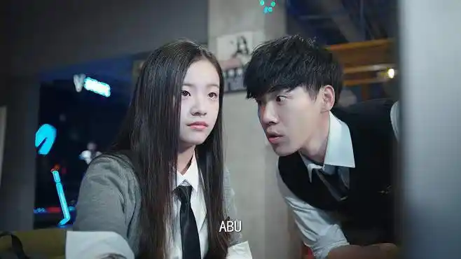 同学两亿岁:宣墨第一次玩游戏,没想竟是满级玩家,完虐哥哥战队