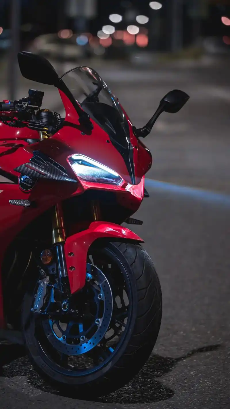 夜晚是情绪的放大镜#机车摄影 #夜晚拍照才有感觉 - 抖音