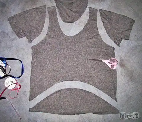 无需缝补改造旧t恤做韩版背心
