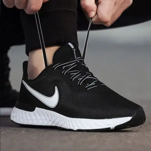 nike耐克男鞋运动鞋官网旗舰秋冬轻便跑鞋训练休闲跑步鞋男cz8591