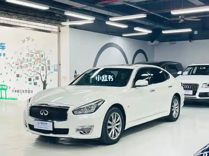 英菲尼迪q702015款q70l25l精英版
