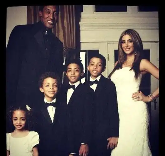 悲痛!皮蓬33岁大儿子去世,和4个女人生8个孩子,已失去1儿1女