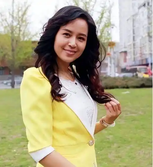 演员于莉红:31岁嫁给马诗红,结婚22年没有孩子,风光