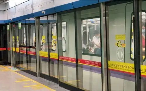 广州地铁2号线a4老鼠3536越秀公园出站