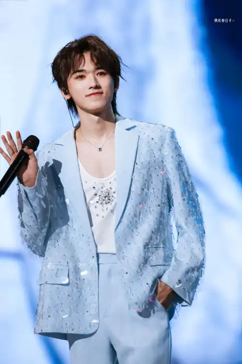 和宋亚轩一起拥抱春天