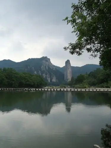 浙江仙都缙云风景区《朱潭山》