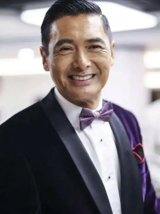 周润发,香港著名演员,饰演过多部影视剧,#男儿本色 #经典中 - 抖音