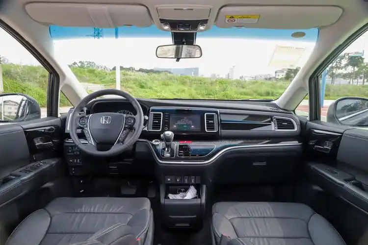 艾力绅内部空间-后排-雷达-易车