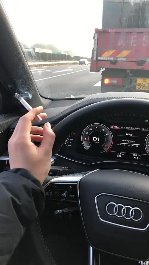 奥迪a6提车作业26岁徐州小伙人生第三辆车奥迪a6l45quattro甄选动感