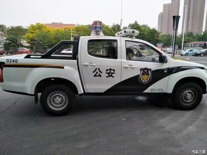 这车是江铃的么?