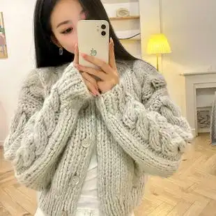 2021宽松短款粗棒针毛衣女秋冬百搭小个子针织衫休闲麻花外套上衣