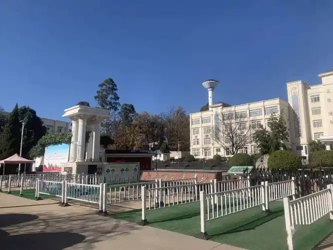 安宁市太平学校保安队工作日记