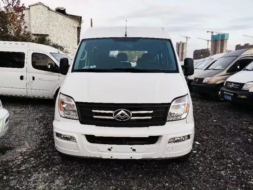 大通v80加长版9座.#柴油轻型客车#面包车#二手车批发 新 - 抖音