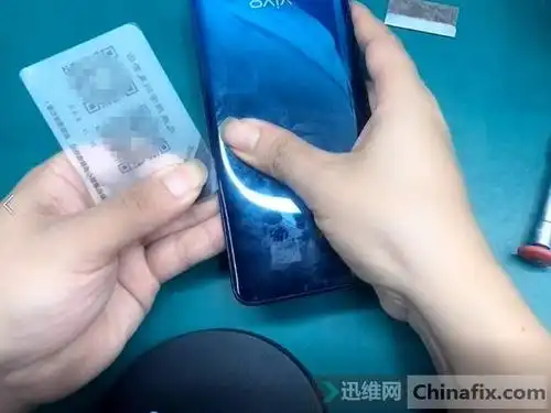 升降前置摄像全面屏vivos1拆解内部结构像极了vivox27