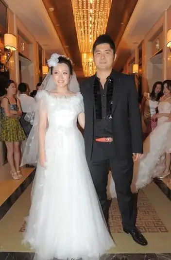 潘阳产子潘长江当姥爷 揭笑星罕见家庭照