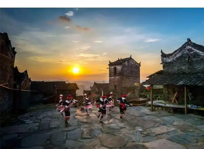 连南千年瑶寨广东瑶族博物馆5月2430日出发英德出发成人99元人纯玩