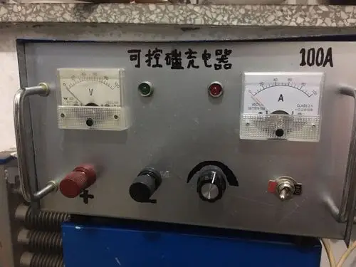 我做一台可控硅充电器为什么电压表和电流表不动