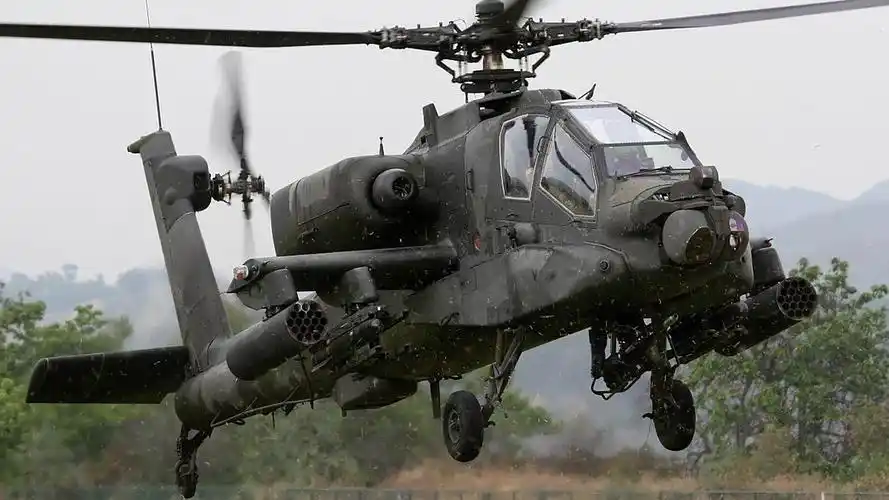 美国陆军飞行训练合集,强悍的ah-64"阿帕奇"武装直升机!