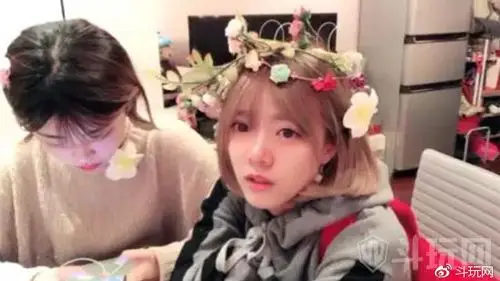 lpl解说记得骆歆闹分手!或因争论游戏而吵架,这真的是注孤生了