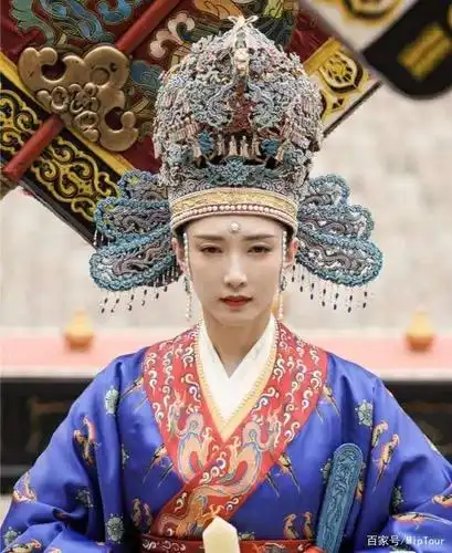 跟随《清平乐》穿越宋朝,感受大宋服饰,珠宝发饰和妆容的美学!