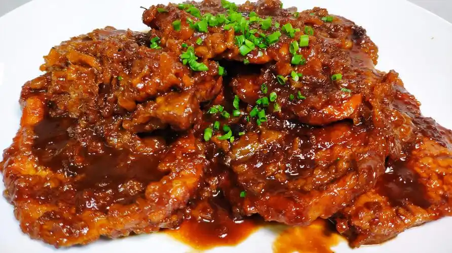 红烧大排好吃有诀窍,处理大排时多一步,大排入味更鲜嫩!