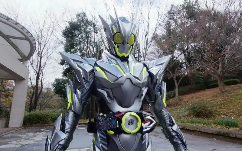 假面骑士零一22预告解析:零一新形态金属原子簇飞蝗形态霸气登场