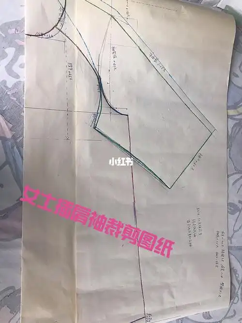 最实用的女士插肩袖裁剪纸样