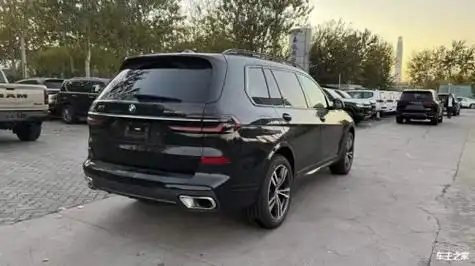 宝马x7加版价格最低114万起 欢迎试乘试驾