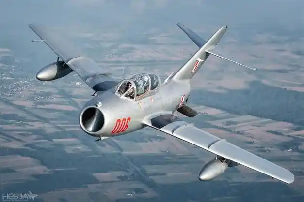 米格-15,一代传奇|战机|f-86|军用飞行器|军用直升机|米格-15战斗机