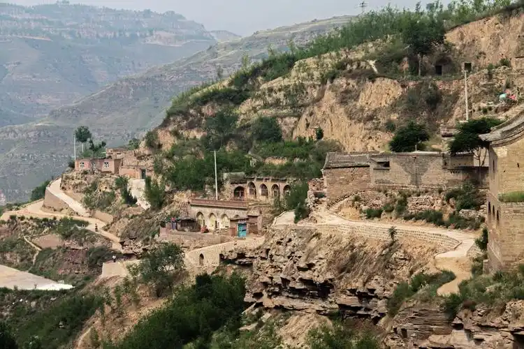 蜿蜒千里走黄龙——黄土高原组照组诗 摄影赵景久