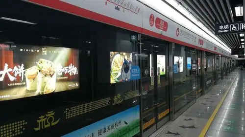 把温州的美景美食塞满杭州的地铁车厢,原来他是这样的温州!