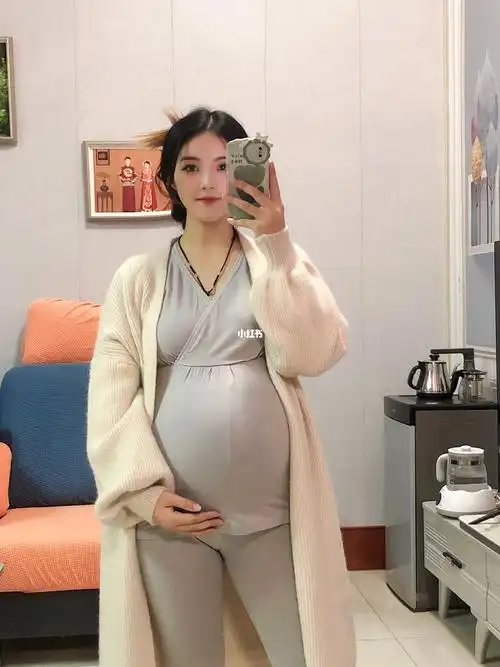 设计哺乳期也可穿,外面搭个小衫从家穿太舒服了 肚子大了穿衣服都费劲