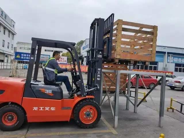 绵阳顺洁职业培训学校举行特种设备作业人员考试|叉车_网易订阅