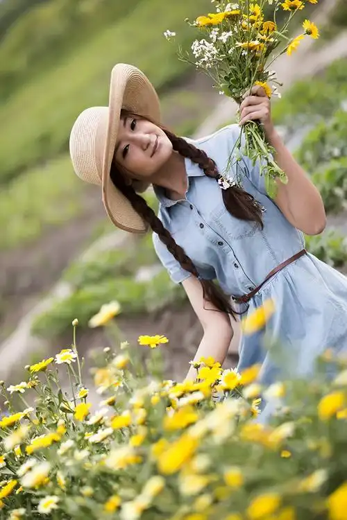 【图片13】花丛中的妹子--蜂鸟论坛照片套图