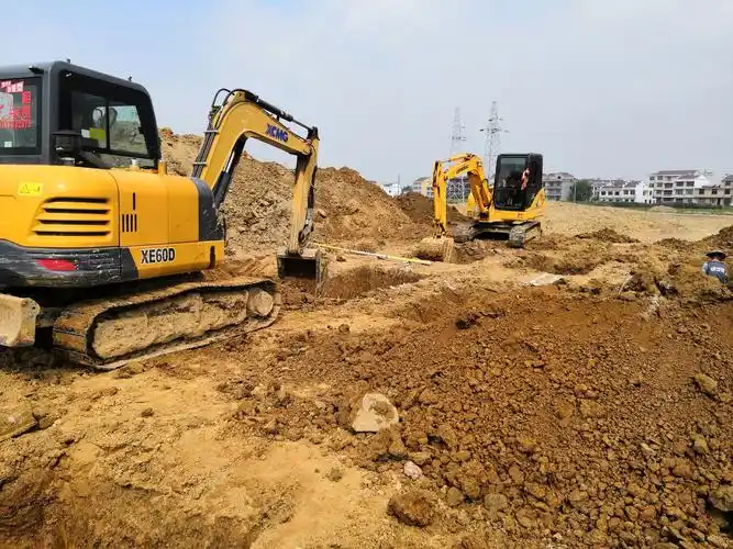 挖春园花房的基坑