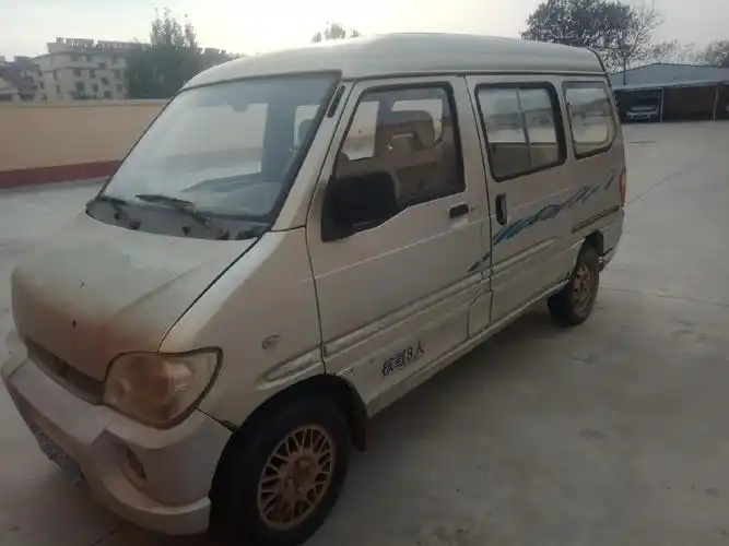 11款五菱之光,审车保险同步明年1月,售价2700 1895 - 抖音