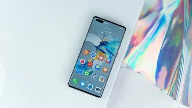 10月22日,华为正式推出2020年全新旗舰手机华为mate40系列.