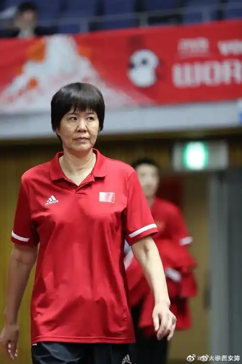 中国女排文/桦南李涛当五星红旗迎风飘扬. 来自诗人歌者李涛