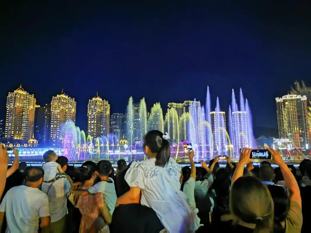 大连星海广场音乐喷泉美翻了91.