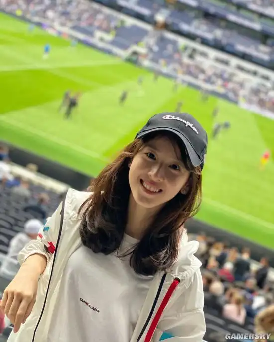 奶茶妹妹章泽天晒健身照:唯有身体不会骗自己 _ 游民星空 gamersky.co