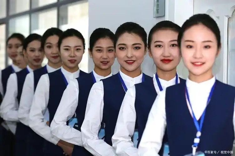 一,空乘艺考考试内容是什么?